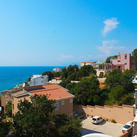 Apartments Esperanza Utjeha Bagian luar foto