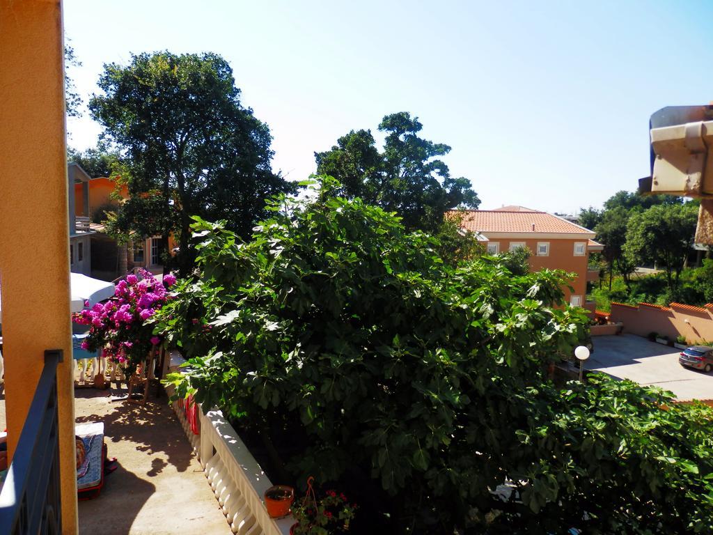 Apartments Esperanza Utjeha Bagian luar foto