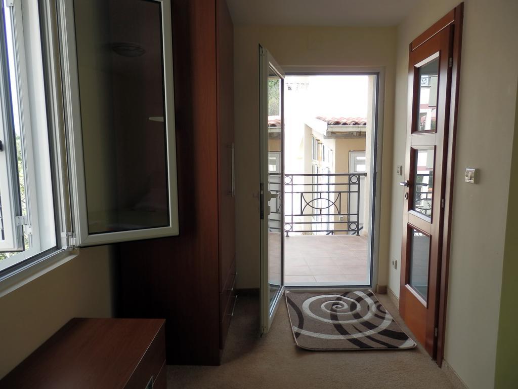 Apartments Esperanza Utjeha Bagian luar foto