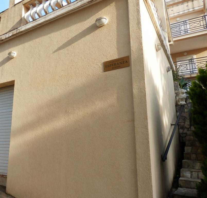 Apartments Esperanza Utjeha Bagian luar foto