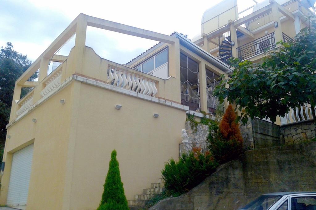Apartments Esperanza Utjeha Bagian luar foto